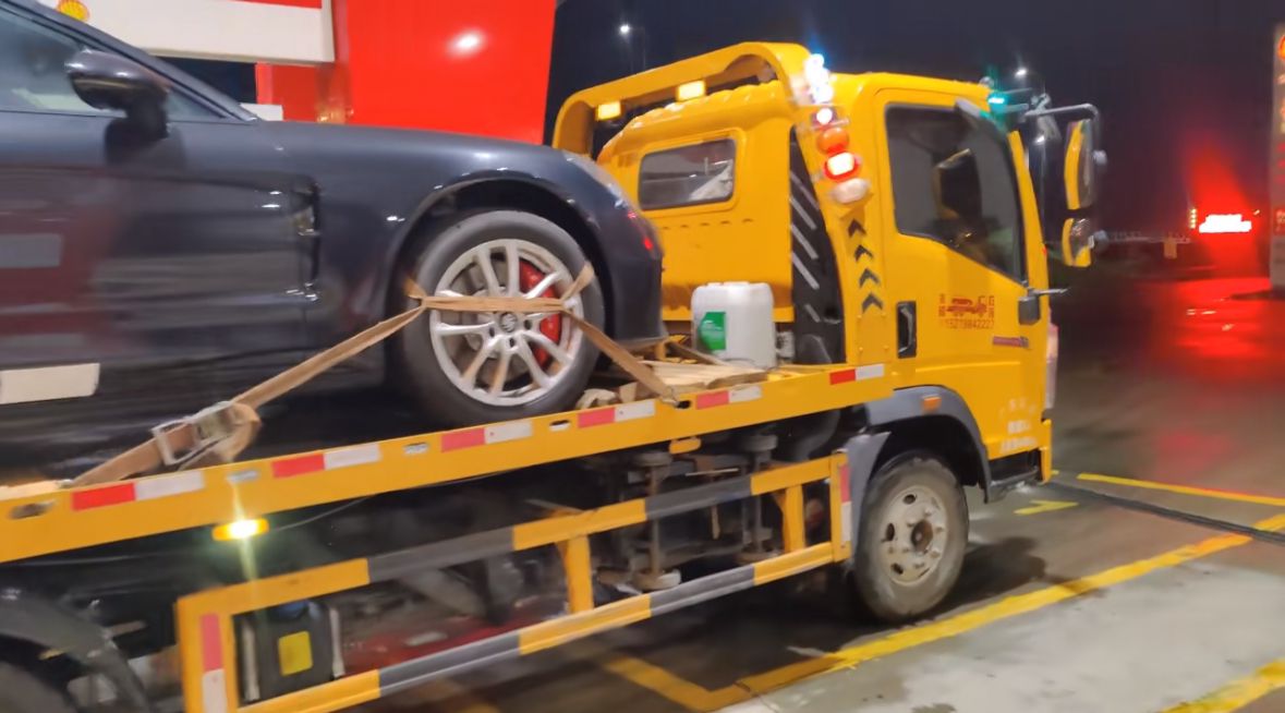 长春行车途中遇到突发状况该如何呼叫道路救援？